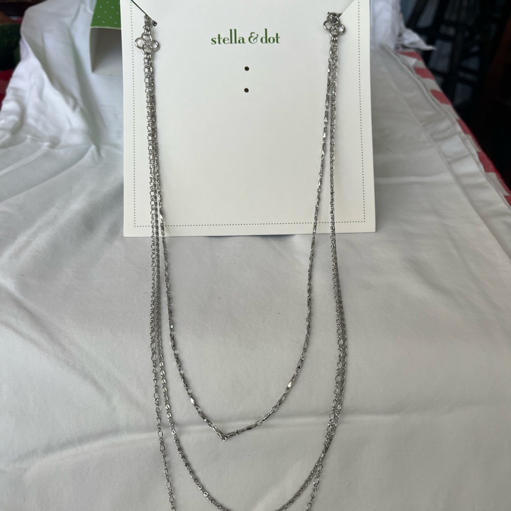Stella & Dot Libby Necklace in Silver